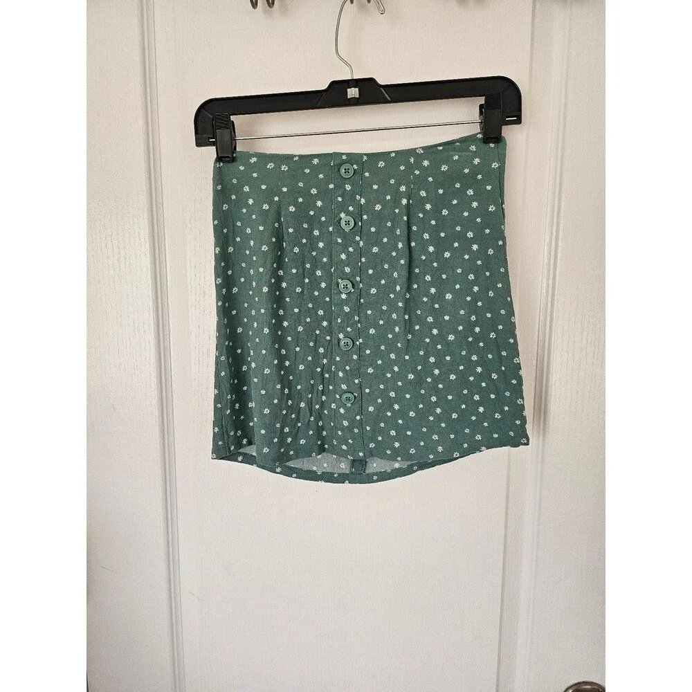 Aéropostale Green Floral A-Line Mini Skirt